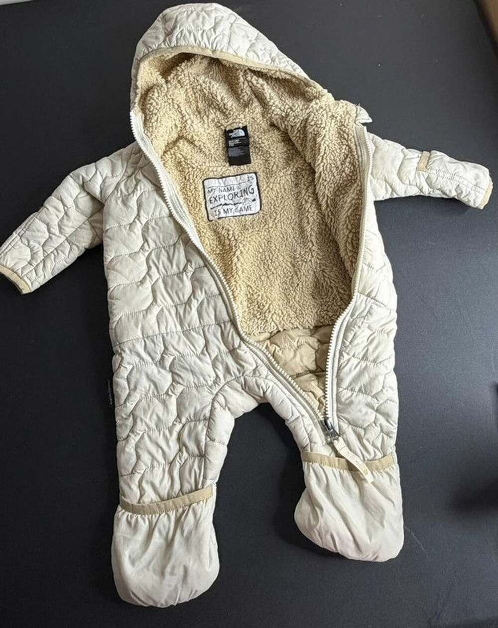 The north face infant thermoball bunting size 3-6 months